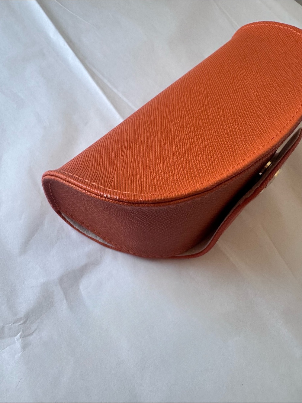 Tory Burch Oversized Sunglasses in Brown with Orange Case - Picture 15 of 16